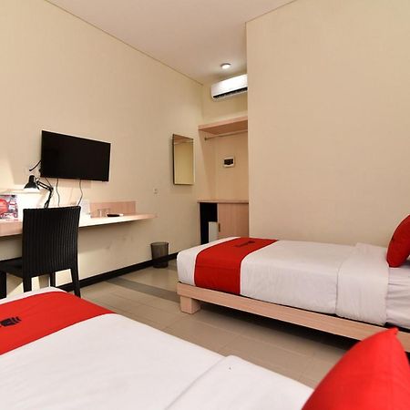 מלון Reddoorz Near Legian Street מראה חיצוני תמונה