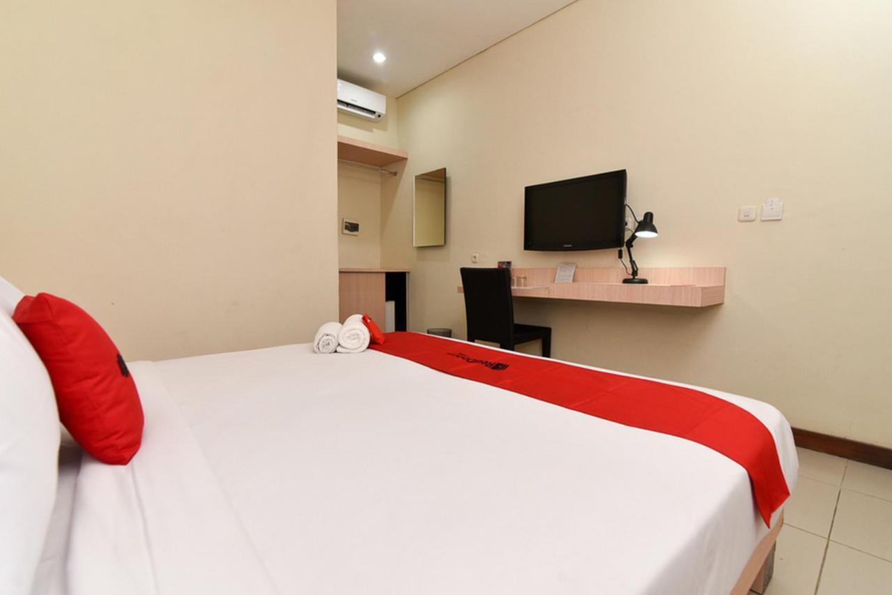מלון Reddoorz Near Legian Street מראה חיצוני תמונה