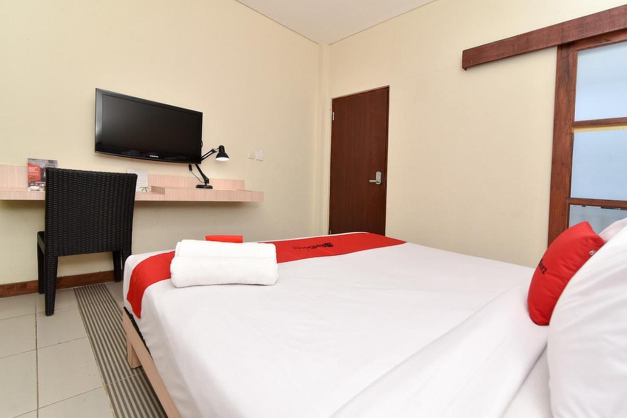 מלון Reddoorz Near Legian Street מראה חיצוני תמונה